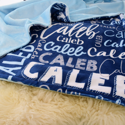 Modern Name Minky (CUDDLY 50x50cm, NAVY BLUE)